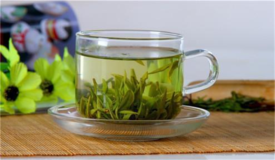 研究发现:40岁男性肾结石高发,应少喝凉茶多喝柠檬水 研究发现:40岁男性肾结石高发,应少喝凉茶多喝柠檬水